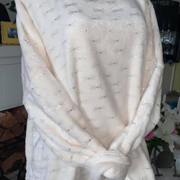 Brand new with tags!  LA VIE EN ROSE whiskers top - Picture 5 of 5